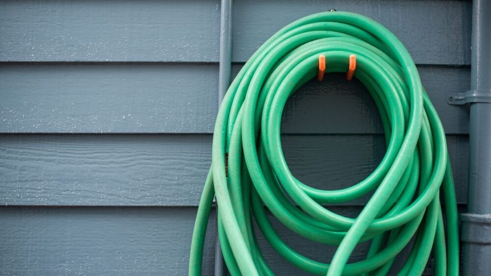 Garden Hose Storage: Pots, Reels, and Hangers (Which to Choose